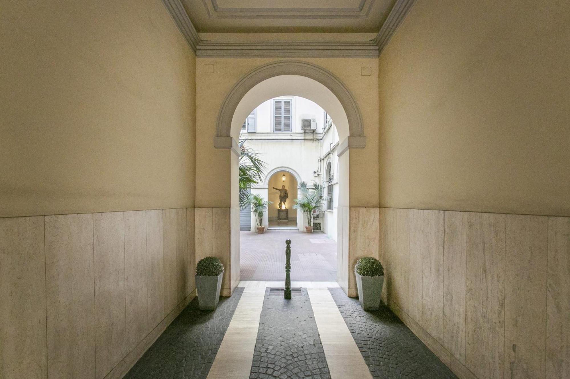 Attico Nel Cuore Di Roma Con Box Privato Per Auto Buitenkant foto
